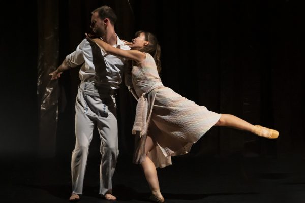 DeNada Dance Theatre's Mariposa, dancers Dan Baines + Holly Saw, photo Maria Falconer 7